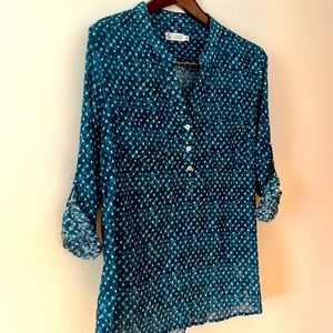 Carve Designs Dylan shirt, size Medium